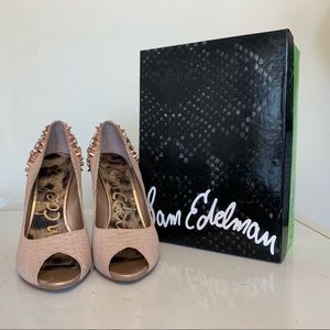 Sam Edelman Lorissa studded pump